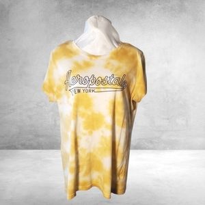 Women's t-shirt made by Aeropostale classic crew.